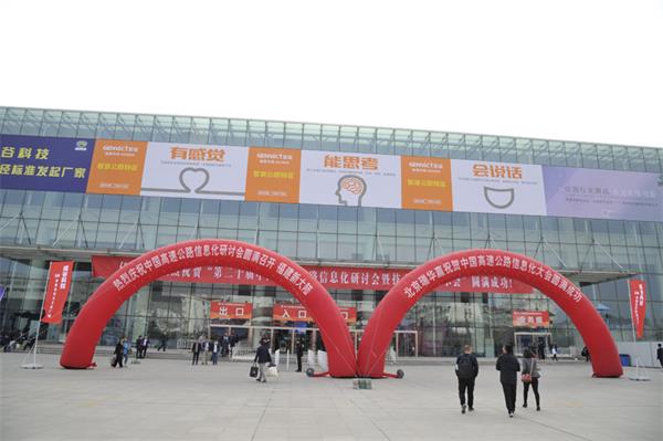 ���uչ��(hu��)���